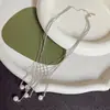 Collar de Múltiples Capas con Borla de Perlas y Diamantes Huecos Estilo Frío para Mujer, Lujo Ligero, Dulce, Gama Alta, Cadena para Clavícula Versátil