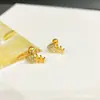 Los Pendientes de la Serie Animal Son el Nuevo Producto Popular. Aretes de Acero de Titanio Chapados en Oro Real de 18 Quilates. Tornillos de Giro, Clavos de Hueso del Oído de Aguja Fina