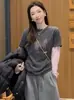 Camiseta de Manga Larga con Estampado, Cuello Redondo, Estilo Cepillado, Falso Dos Piezas, Nueva Colección Primavera 2026 para Mujer, Elegante y Versátil, Top Holgado que Rejuvenece
