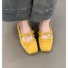 Sapatos de Ballet Scarpins de Bico Quadrado Femininos Estilo Francês Novo Verão Suave Mary Jane Estilo de Festa Laço 2025