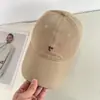 Gorra de Béisbol Bordada con Letras de Nicho Nueva para Primavera y Verano para Hombres, Gorra Simple de Estilo Japonés con Ala Ancha que Hace que el Rostro Parezca Más Pequeño, Adecuada para Mujeres con Circunferencia de Cabeza Grande