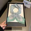 Novo Lenço Artístico Floral Elegante de Algodão Linho Seda Primavera 2026 para Ir ao Trabalho, Camadas, Lenço de Pescoço Feminino de Verão Fino que Absorve o Suor