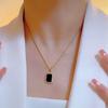Collar de circonita cuadrada negra de oro real bañado en cobre, diseño de nicho de moda, cadena de suéter cuadrada, simple y versátil, cuadrado