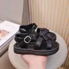 Sandálias Infantis Verão Novo Estilo 2026 Meninas Versáteis Sapatos Casuais Moda Infantil Simples Abertas nos Dedos Sapatos de Princesa