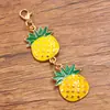 Varios accesorios de joyería personalizados de aleación transfronterizos europeos y americanos con dijes de frutas, llaveros de doble plátano, sandía y fresa