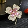 Broche original de trébol de cuatro hojas de alta gama, lindo, japonés, elegante, versátil, accesorios para abrigo de traje de alta gama