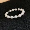 Pulsera Abierta de Doble Capa con Perlas y Incrustaciones de Diamantes, Pulsera de Lujo Ligero y Gama Alta, Elegante de Moda y Exquisita, Pulsera Versátil para Mujeres