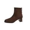 Botas femininas novas de camurça retrô 2026 outono bico quadrado francês salto grosso moderno que aumenta a altura botas curtas botas de cano elástico