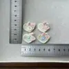 Botones en Forma de Corazón Estilo Primavera Accesorios de Tela DIY Accesorios Dulces para el Cabello Bolsas Zapatos Calcetines Muñeco de Peluche Accesorios para Ropa