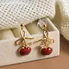 Pinzas para Orejas de Manzana Roja Lindas con Lazo Sencillo, Diseño Elegante de Nicho, Pendientes Festivos de Gama Alta para Nochebuena