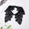 Cuello Falso de Encaje de Perlas Huecas con Racimo de Uvas para Mujer, Decoración Versátil de Cuello de Camisa, Cuello Falso para Combinar con Suéteres