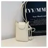 Bolso de teléfono retro de cuero suave con tapa abatible simple, cordón, decoración de bola de madera, bandolera ligera, minibolso de mano moderno y versátil