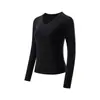 Camiseta lisa de venta directa de fábrica para mujer, hombro normal, cuello en V, corte ajustado, adelgazante, manga larga, nuevo top básico versátil para primavera/otoño
