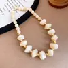 Collar de doble capa con cuentas acrílicas transfronterizo europeo y americano, cadena para la clavícula de lujo ligero de alta gama, joyería de estilo étnico vintage al por mayor