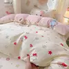 Conjunto de cama popular, ultrassuave e fofo de quatro peças, incluindo um conjunto de capa de colchão de três peças (Grau A, adequado para bebês e crianças pequenas), e lençóis e lençóis de elástico para estudantes, disponível para dropshipping