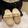 Pantuflas de exterior estilo Birkenstock retro que aumentan 5 cm de altura interior, colección otoño/invierno 2026, forradas de felpa para abrigar, con un lazo y diseño de punta cerrada