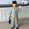 Conjunto para Menino 2026 Nova Moda Primavera Estiloso e Tendência Moletom com Capuz para Bebê Conjunto Esportivo de Duas Peças para Primavera e Outono Infantil