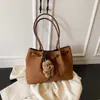 Bolsa de Ombro Casual Casual Bolsa Transversal 2025 Outono Nova Carregando na Mão Moda Simples Bolsa Quadrada Pequena Bolsa de Mão Feminina