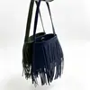 Colgante para bolso de mano mini con borla de gamuza y cierre magnético, accesorio de nicho, decoración de bolso pequeño, charm para bolso, colgante para llaves
