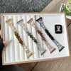 Pulseira de Metal para Relógio Aço Inoxidável Trevo de Quatro Folhas Adequada para Apple Watch Iwatch Geração 12 11/10 Ultrase