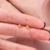 Exquisitos mini pendientes dorados para mujer, pendientes sencillos de luna con gemas de circón, accesorios de primavera, pendientes de mariposa para mujer