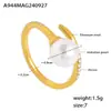 Exquisito y Elegante Anillo Abierto de Zirconia Micropavé y Perla Shijia para Mujer Nicho Lujo Accesible Acero Titanio Joyería de Mano Venta al por Mayor