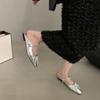 Zapatillas de Media Punta Planas con Punta Francesa Zapatos de Hada Ropa de Exterior 2025 Nuevo Verano Nicho Sandalias Mary Jane Plateadas