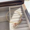 Pulsera de Perlas Chapada en Oro Cobre Perla Barroca con Forma Especial Pulsera Elástica Abierta Pulsera Enrollada Hecha a Mano