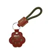 Novo pingente memorial criativo para guardar pelos de pet, porta-cartão de acesso à porta anti-perda, pingente de chaveiro de pata de cachorro