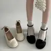 Zapatos Mary Jane simples, casuales y retro de estilo francés con tacón grueso para mujer, nueva colección otoño/invierno 2026, punta poco profunda, planos blancos versátiles