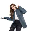 Chaqueta de mezclilla retro estilo coreano para mujer, nuevo modelo otoño e invierno 2025, top holgado chic y casual de manga larga para personas petite