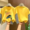 Camisa base de algodão com efeito de duas peças para meninos, novo modelo 2026, camiseta infantil de manga longa, estilo primavera e outono, blusa interna para crianças maiores
