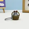 Llavero Colgante Creativo de Gato Gatito en Cesta de Bambú Colgante Lindo para Mochila Escolar Adornos Decorativos Caja Ciega Bolsita Ciega Accesorios