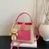 Bolsa Bucket Color Block Simples 2026 Moda Tendência Bolsa de Mão Grande Capacidade para Trabalho Deslocamento Bolsa de Mão Diária Exquisita