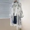 Ropa de mujer transfronteriza, comercio exterior europeo y americano, camisa de mujer estampada de moda para primavera y verano, holgada, de manga larga, con mangas remangadas, camisa casual
