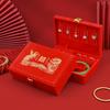 Caja Dorada de Tres Piezas de Doble Apertura Estilo Chino Rojo de Alta Gama Juego de Anillo, Collar y Pulsera Dorados Caja de Boda Caja de Regalo