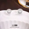 Pendientes de Botón Geométricos Cepillados de Moda Europea y Americana de Aguja Plateada Pendientes Elegantes de Nicho de Gama Alta Pendientes de Estilo Minimalista Único de Lujo Ligero