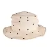 Sombrero de Pescador Blanco con Lunares Blancos y Pliegues Estilo Japonés para Mujer, Nuevo Estilo de Verano, Dulce Sombrero de Protección Solar para Viajes al Aire Libre