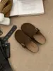 Zapatos Birkenstock de piel para mujer, nuevo modelo otoño 2026, zuecos sin cordones de punta dividida con hebilla, mules cerrados de suela blanda