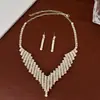 Pendientes y Conjunto de Collar de Lujo Pesado Elegante y Lujoso Exagerado con Incrustaciones de Diamantes de Alta Gama Personalizado para Cena de Novia