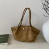 Bolsa Tote de Ombro e de Mão Fashion Retro de Camurça Grande Capacidade Transfronteiriça Simples para o Dia a Dia Outono 2025