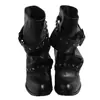 Botas de couro legítimo estilo rua, pontudas e estilosas para mulheres, botas plissadas com tachas e salto empilhado, botins de salto alto com fivela de cinto, botas de equitação