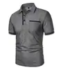 Nueva camiseta casual de manga corta para hombre, talla europea, con cuello camisero, bolsillo con botón, polo deportivo para hombre