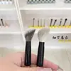 Pincel Especial para Blush em Creme F830 para Realçar e Contornar Pincel de Maquiagem com Pelo Animal Cangzhou Macio e Não Machuca o Rosto