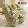 Chinelos de Algodão Pelúcia Femininos Inverno 2025 Novos Para Casa Interno Sola Grossa Antiderrapante Laço Quente Peludos