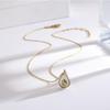 Colar Gargantilha de Titânio com Concha Branca de Abacate de Luxo Leve e de Nicho para Mulheres com Toque de Alto Padrão, Banhado a Ouro 18K, Estilo Natural e Fresco