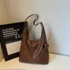 Bolsa de Ombro Retrô Simples com Zíper para Atacado Transfronteiriço 2025 Nova Moda de Alta Qualidade Popular Tendência para o Dia a Dia Bolsa Tote
