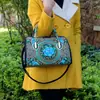 Bolsa de Bordado de Yunnan Bolso Cruzado para Mujer Bolso de Bordado de la Nacionalidad Yi Estilo Étnico Bolso de Flor de Peonía Nuevo Artículo Bolsita de Tela de Mano