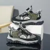 Zapatos de Algodón para Niños 2026 Nuevo Modelo Otoño e Invierno Zapatillas Deportivas para Correr para Estudiantes de Primaria, Niños Medianos y Mayores, Zapatos Deportivos Antideslizantes para Niños Cubiertos de Cuero