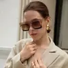 Nuevas gafas de sol de moda estilo callejero para hombres y mujeres, realzan el cutis y efecto adelgazante, montura cuadrada grande, doble puente, tendencia de moda europea y americana, populares en TikTok